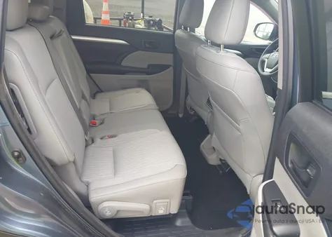 2016 Toyota Highlander Le Plus V6 из США, поврежденный, VIN 5TDBKRFH9GS325449